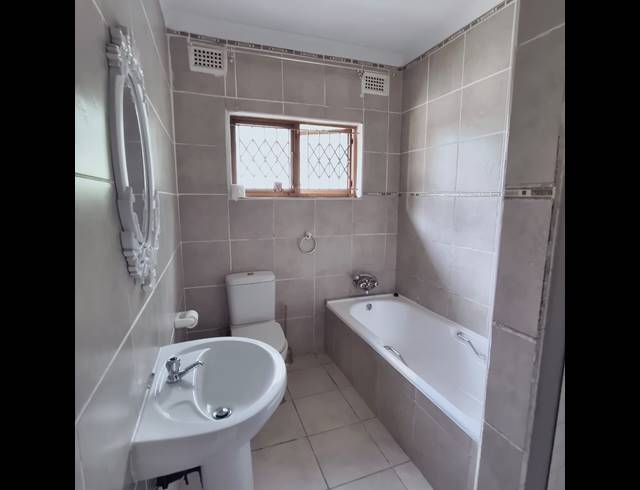 3 BEDROOM HOUSE TO LET IN NORTHDENE